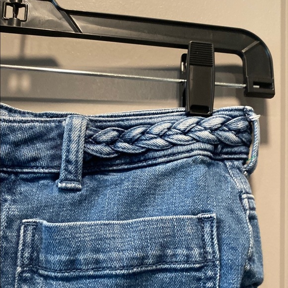 H&M Blue Denim Jean Shorts with Woven Belt | Mid-Rise Fit | Size 8 | Cuffed Hem - Picture 3 of 6